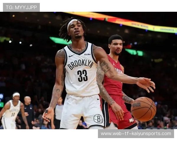 篮网外线突然爆发，三分连中打停对手，篮网内线问题